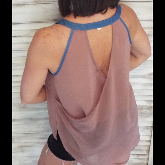Chiffon Draped Back Pocket Trimmed Blouse Mauve - Picture 2 of 3